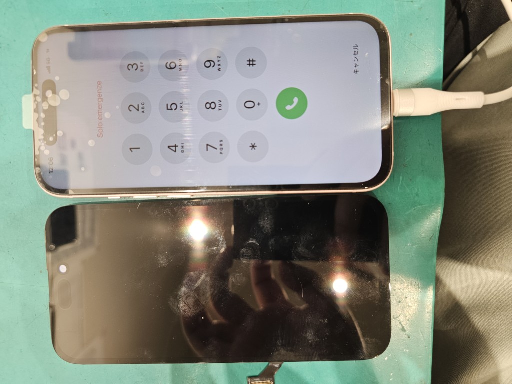 iPhone15の画面修理をご依頼いただきました！【スマホ修理工房北千住マルイ店】